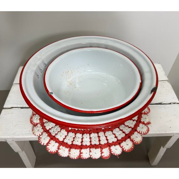 Red & White Enamelware Set – Colander + Nesting Bowl + Prep Bowl Farmhouse Decor - Picture 4 of 6